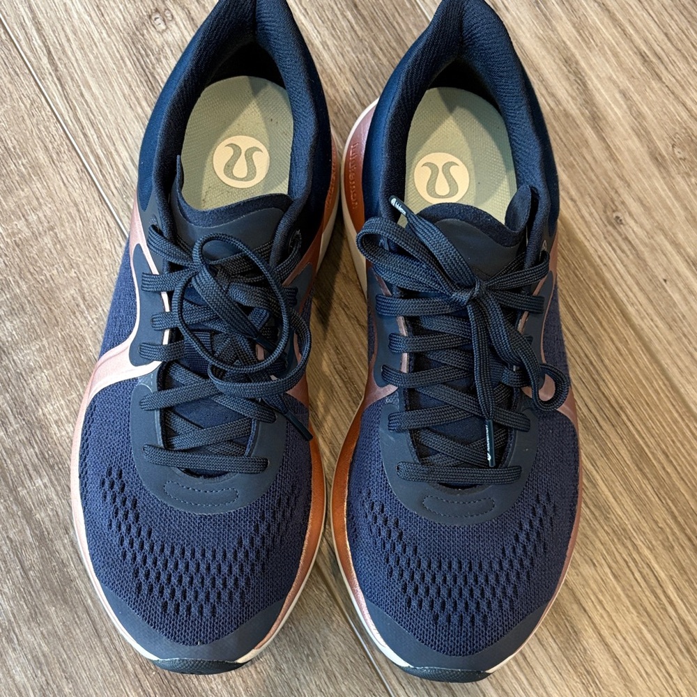 lululemon athletica Midnight Blue/Copper Athletic Shoes, women’s 7.5